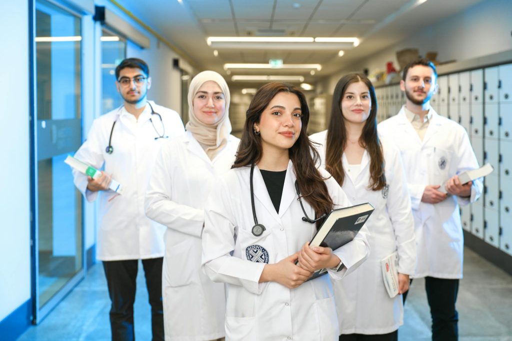 What Is the Difference Between Medicine and Dentistry