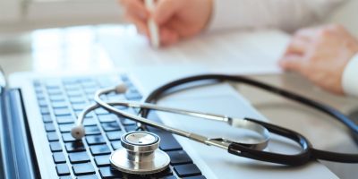 الفرق بين الطب البشري والطب العام