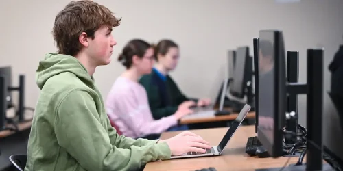 What Is the Difference Between Computer Science and MIS?