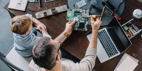 What Is the Difference Between Software Engineering and Computer Engineering?